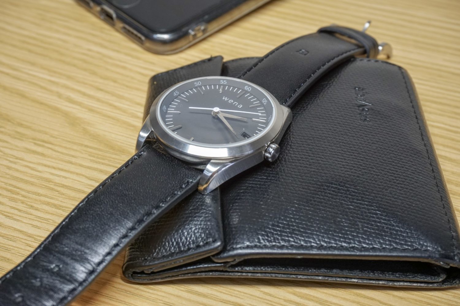 レビュー Wena Wrist Leatherで腕時計を簡単にお財布化 物欲を抑えるブログ